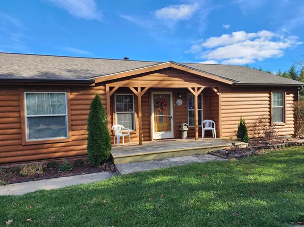 1204 Center Ave, Gladwin, MI 48624