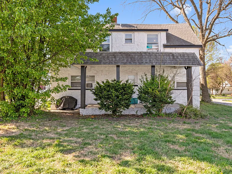 420 W Normal St — Photo 15