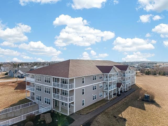 1st image of 516 Macewen Rd #306