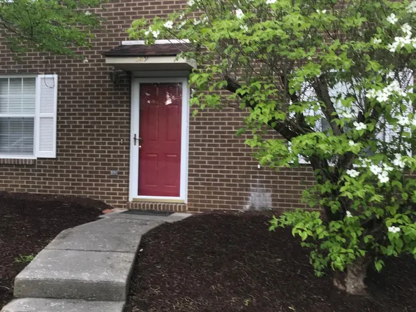 329 Charles St, Blacksburg, VA 24060