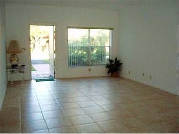 5th image of 2312 SW 81st Ter