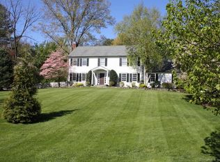 217 White Oak Shade Rd, New Canaan, CT 06840