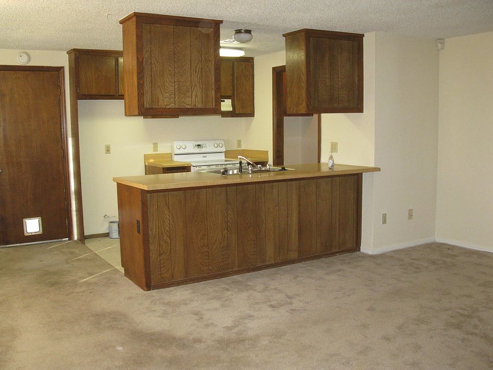 2nd image of 304 Corona Dr