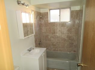 2115 135th Pl APT 6, Blue Island, IL 60406