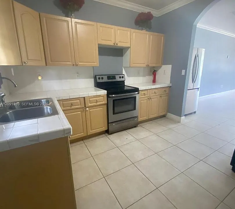 9752 NW 26th Ave #9752