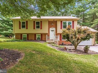 7403 Hillside Dr, Frederick, MD 21702