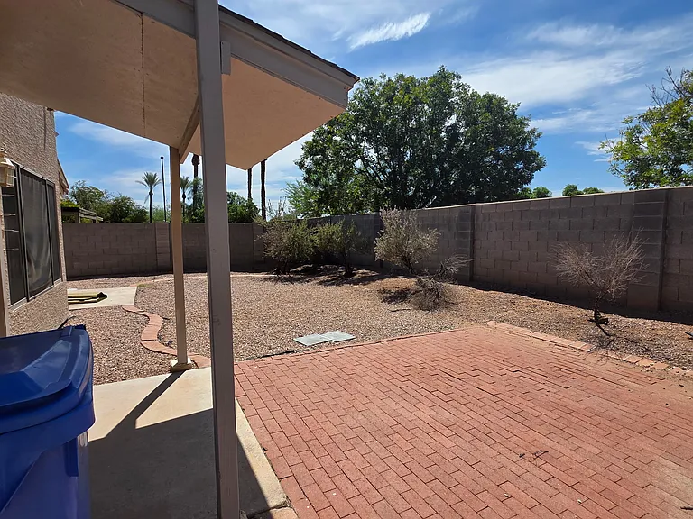 2081 E Arabian Dr — Photo 3