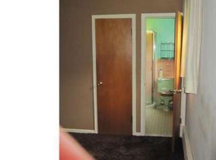 147 County Line Rd, Huntingdon Valley, PA 19006