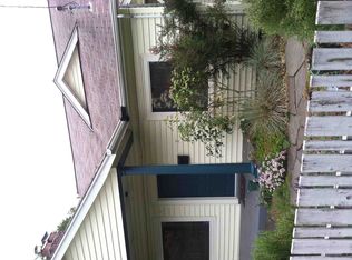 7724 17th Ave NE, Seattle, WA 98115