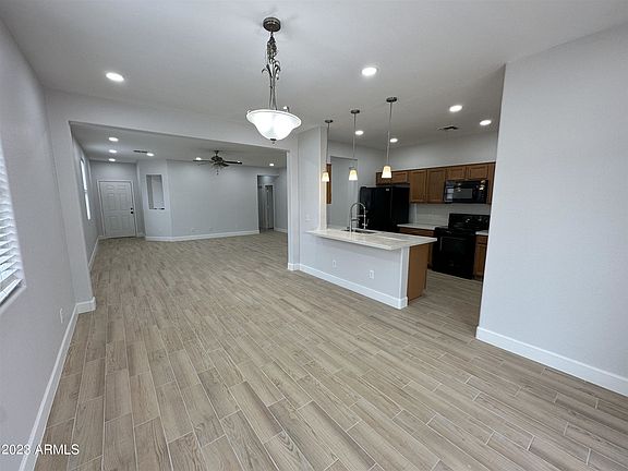 3rd image of 6410 S 74th Ln
