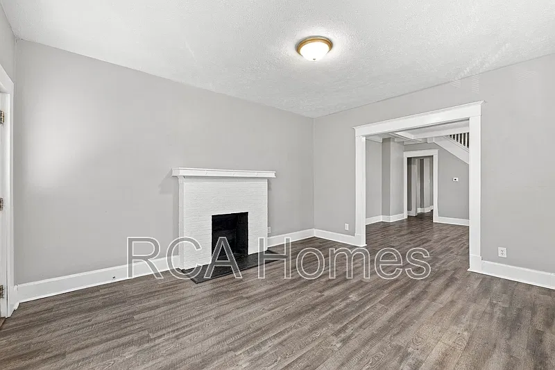 3 bed, 2.0 bath, $1,650 — Photo 3