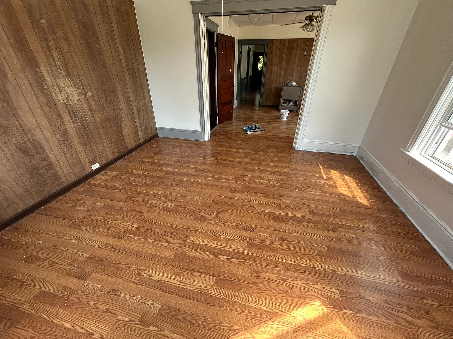 3 bed, 1306 sqft, $2,100 — Photo 2