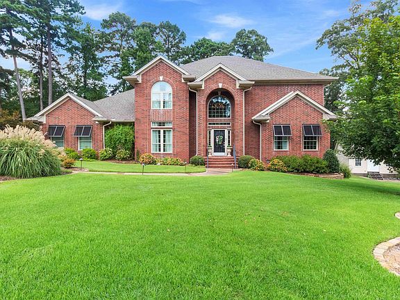 3rd image of 110 Pinnacle Dr