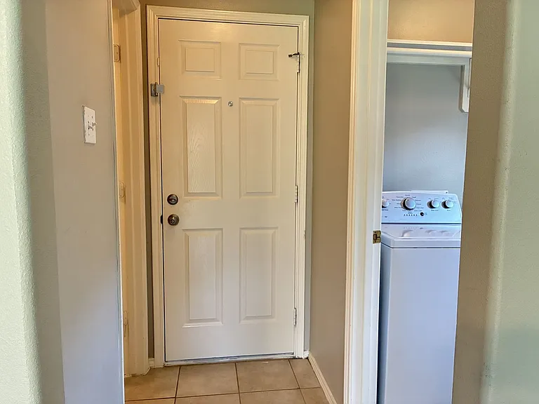 12402 Ravens Chase Ln — Photo 14