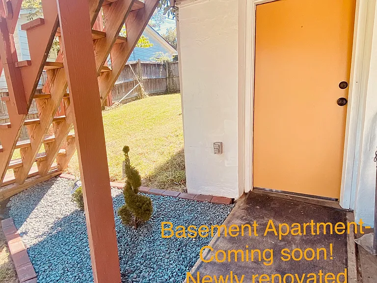 626 Cyril Ave #B — Photo 3