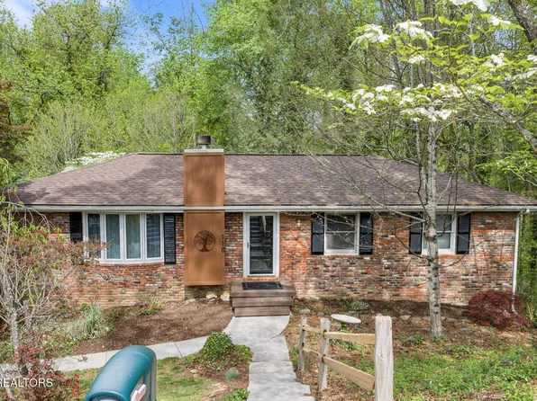 118 Westlook Cir, Oak Ridge, TN 37830