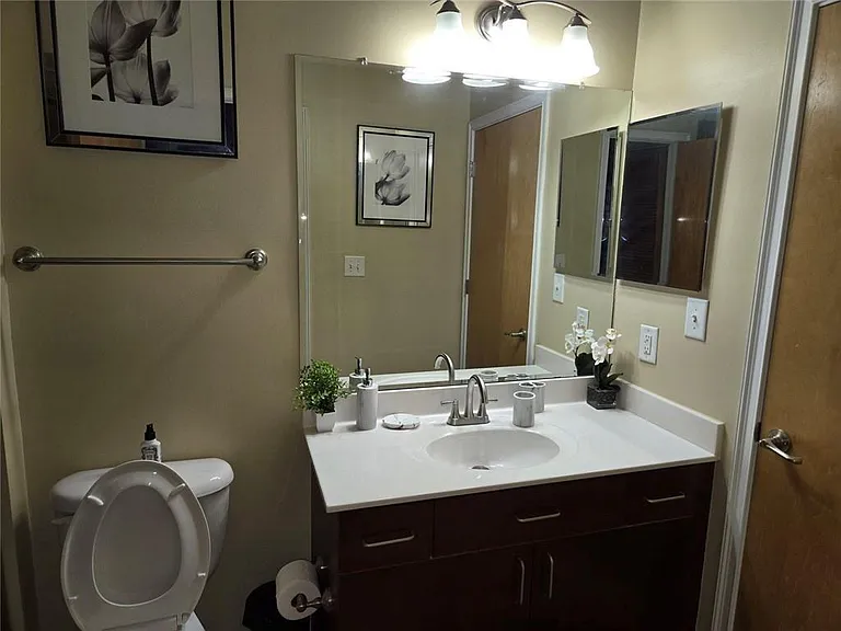 898 Oak St SW #3203 — Photo 14