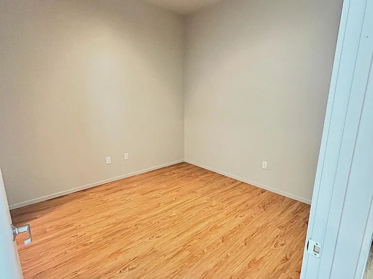 The Bank Apartments — Photo 57