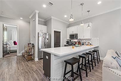 4th image of 304 Redmond Dr APT 103
