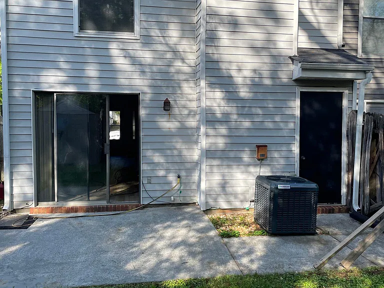 1029 Windy Oaks Ct SE — Photo 15