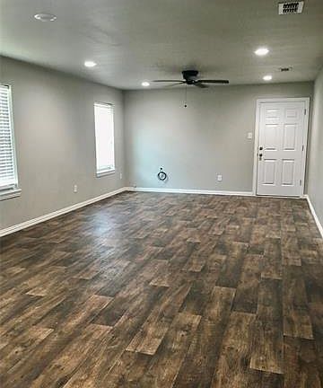 5th image of 405 W Criner St