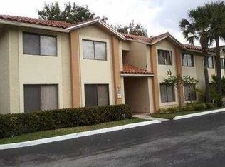 8309 Coral Lake Ln, Pompano Beach, FL 33065