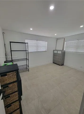 1052 SW 79th Ave — Photo 16