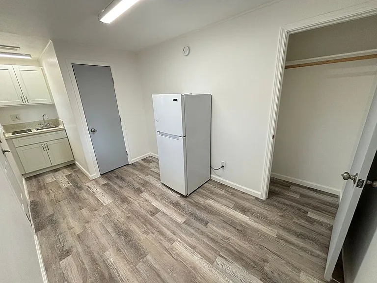 1736 Fern St — Photo 5