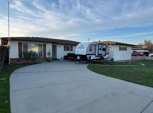 585 N Newton Dr, Dinuba, CA