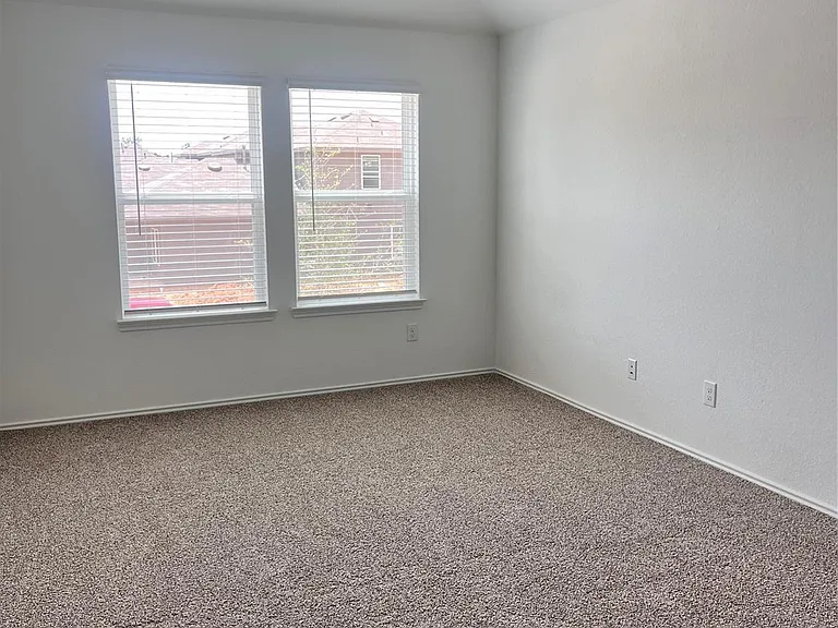 522 Belle Springs Ln — Photo 21