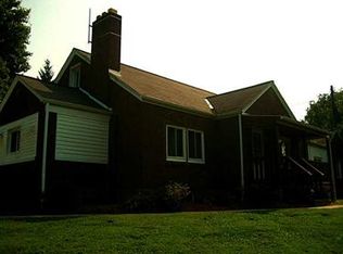 700 Amity Ridge Rd, Amity, PA 15311