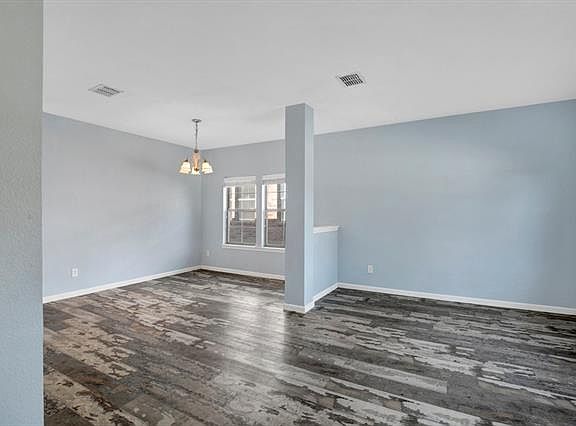 5th image of 2524 Whispering Pines Dr