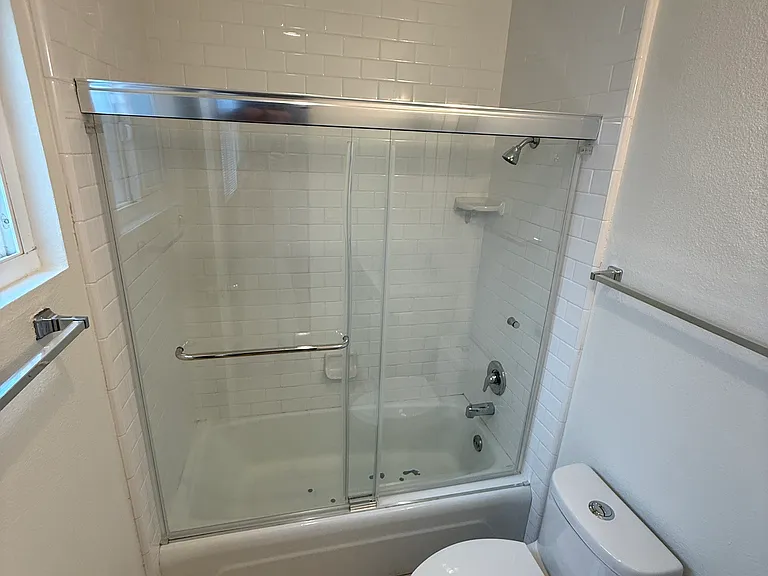 3911 Oregon St #6 — Photo 15