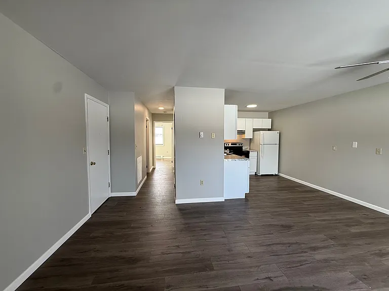 480 E Elder Rd #3 — Photo 3