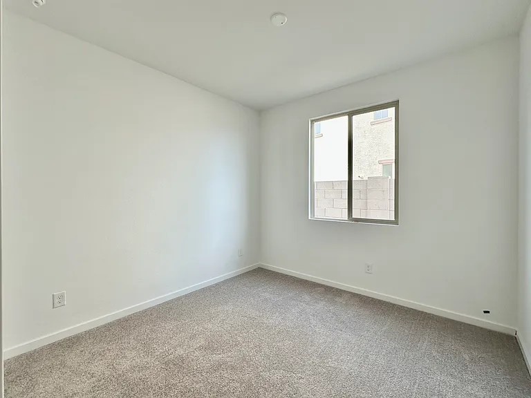 15598 W Hackamore Dr — Photo 22