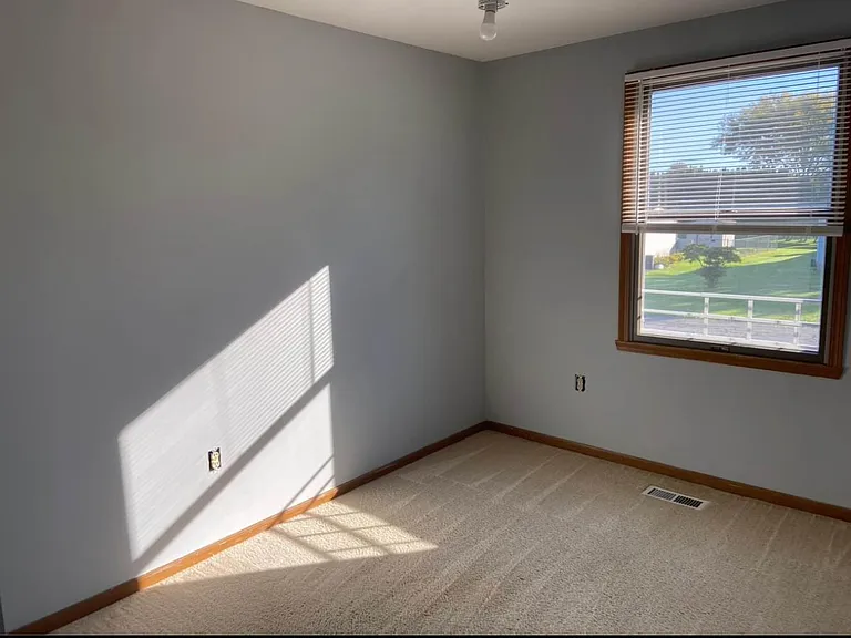 6261 Wynmoor Dr — Photo 4