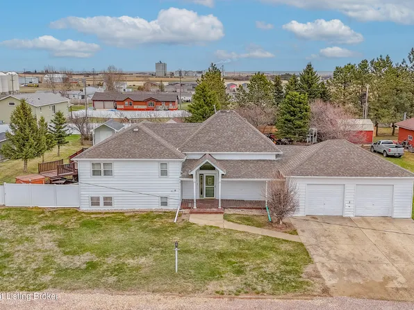 221 S Main St, Richardton, ND 58652