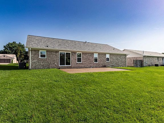 3rd image of 8833 Idaho Dr
