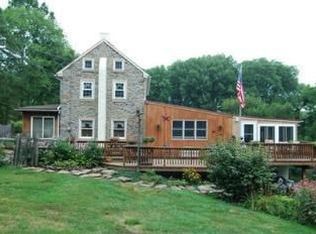 1204 Snyder Rd, Perkiomenville, PA 18074