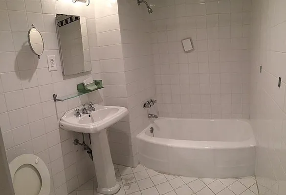 Rented by Luxury Property Group | media 7