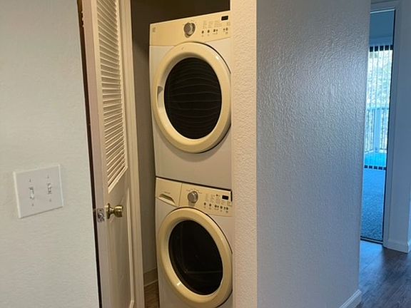 5th image of 720 Sunrise Ave APT 18
