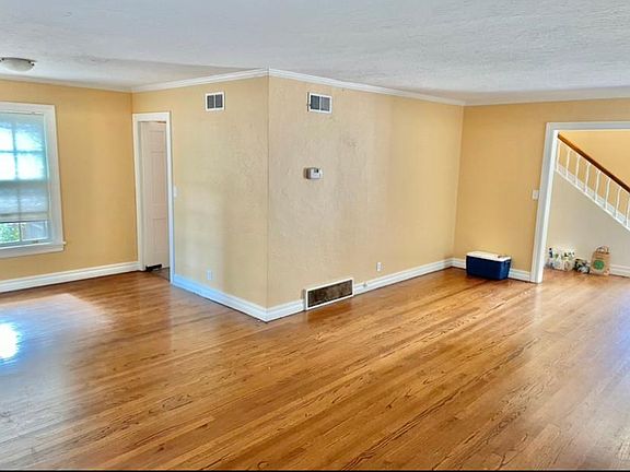 5th image of 717 Chautauqua Ave