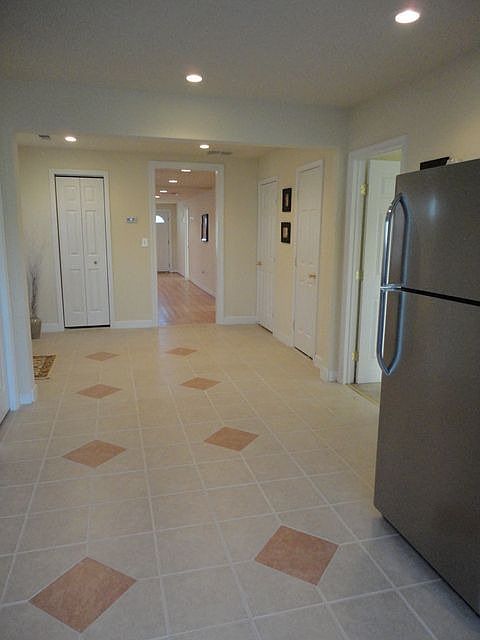 2nd image of 418 Doris Ave