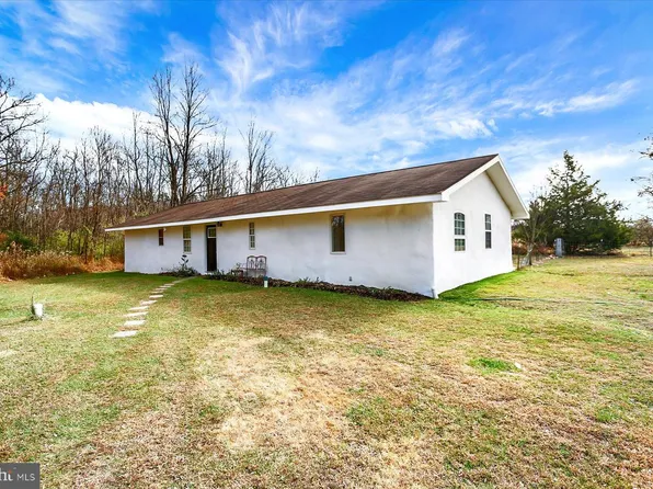 115 Harlacher Rd, East Berlin, PA 17316