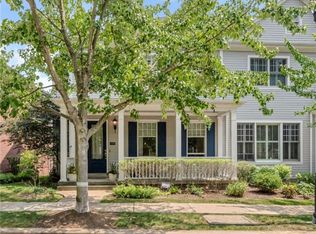 1330 Fairstead Ln, Pittsburgh, PA 15217