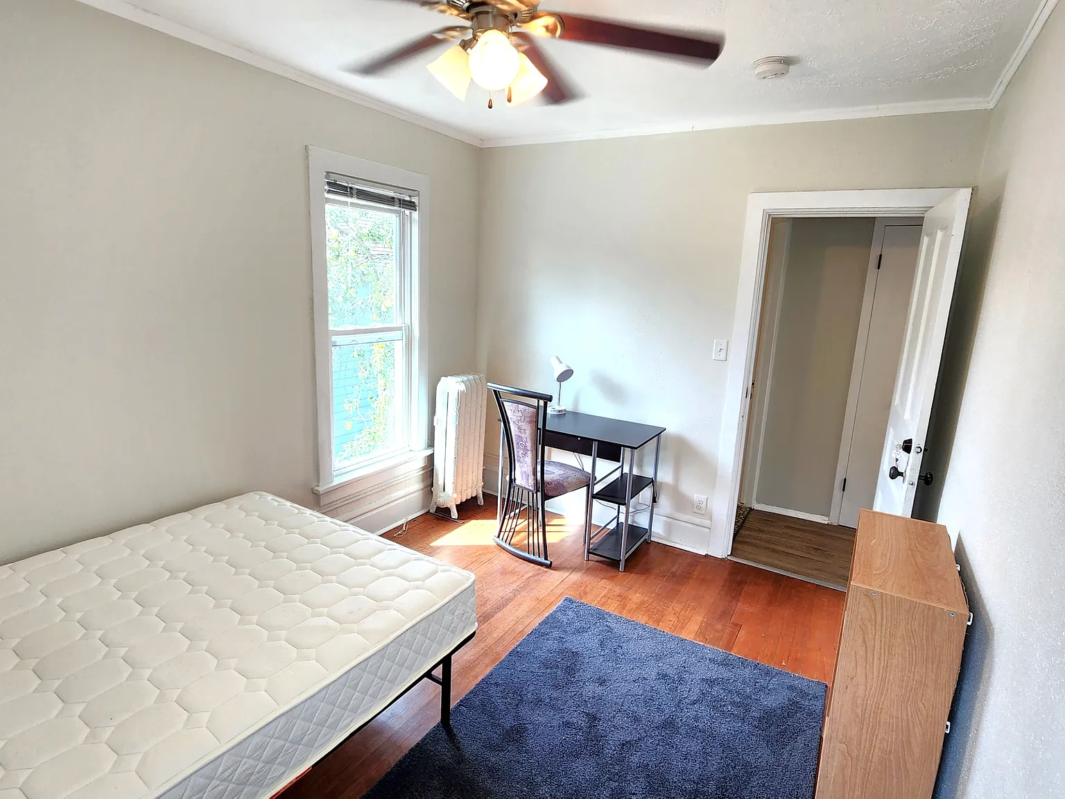 4 bed, $749 — Photo 3