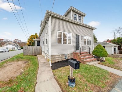 228 Dickinson St, Fall River, MA, 02721