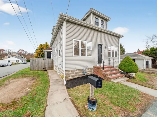 228 Dickinson St, Fall River, MA 02721