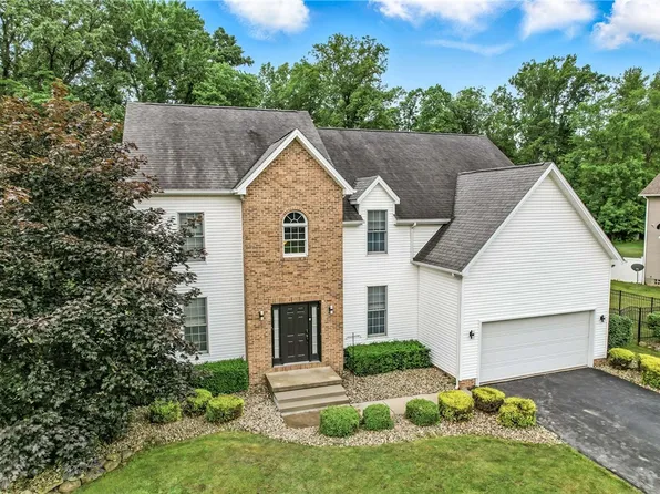 1603 Lori Ln, Hermitage, PA 16148