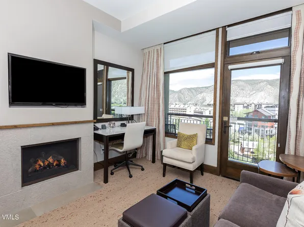 126 Riverfront Ln #822, Avon, CO 81620